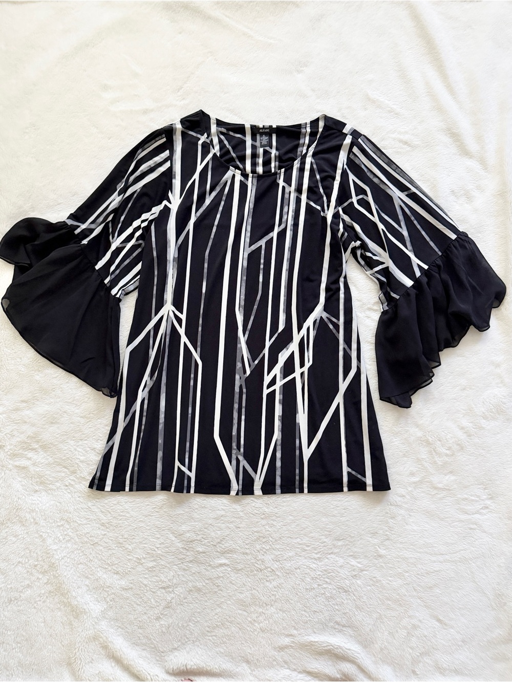 Alfani Ruffle Sleeve Tunic Top Black White Geometric Line Print Size XL